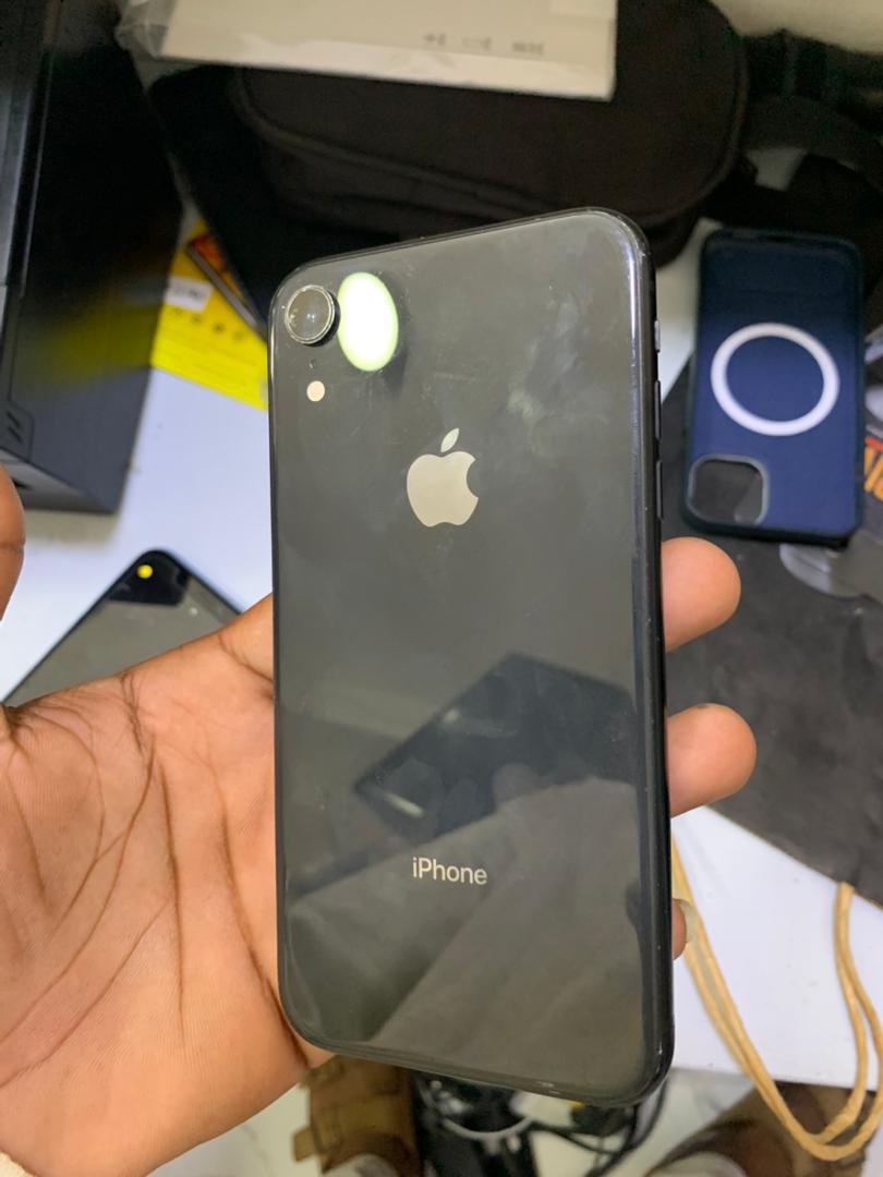 iPhone XR