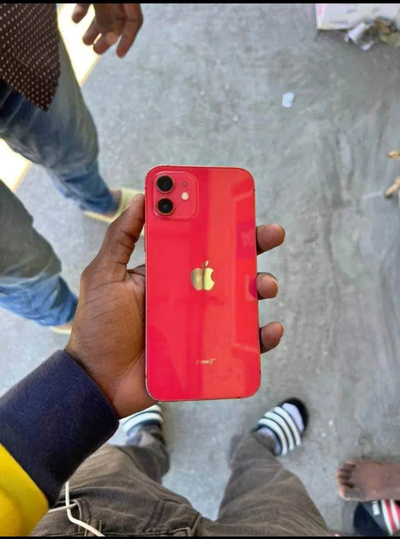 Iphone 12 simple