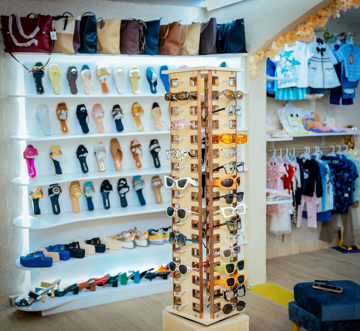 Achte l La Store